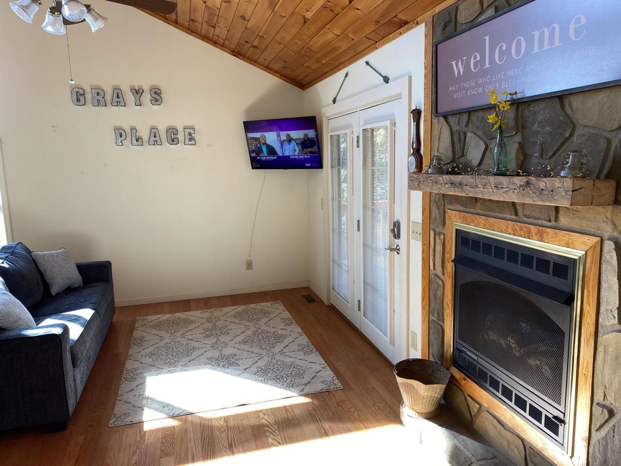 Gray'S Place On Cosby Creek - 2 Bedrooms, 2 Baths, Sleeps 6 Home Exteriér fotografie